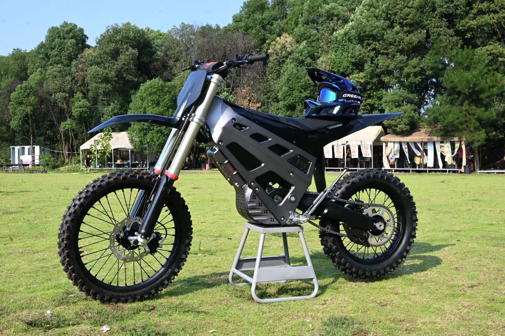 Ewatt Beast-M electric dirt bike side view